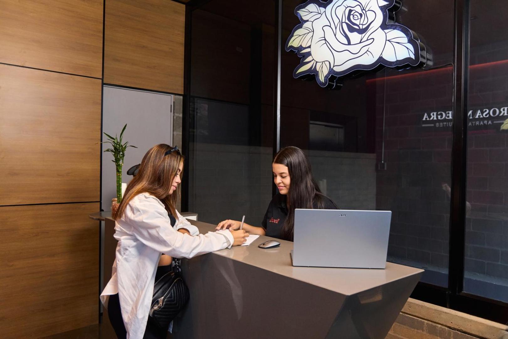 Rosa Negra Haven Cozy Stadio Aparta-Suite Medellín Eksteriør billede